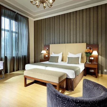 Eurostars Park Maximilian 4*